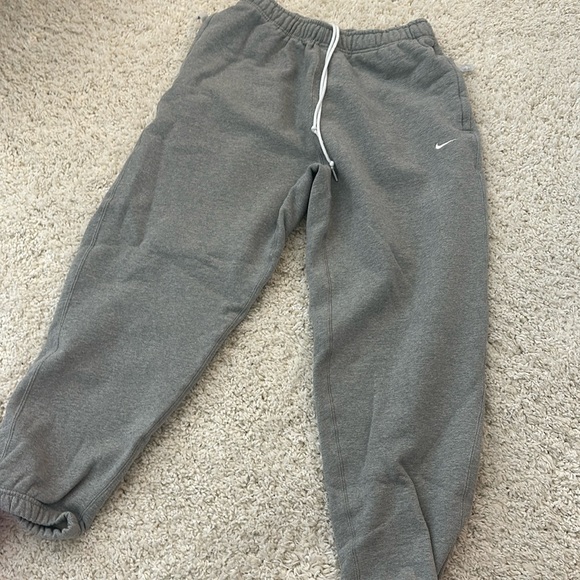 COPY - Men’s Nike Sweatpants, size M, Never worn - Picture 1 of 3